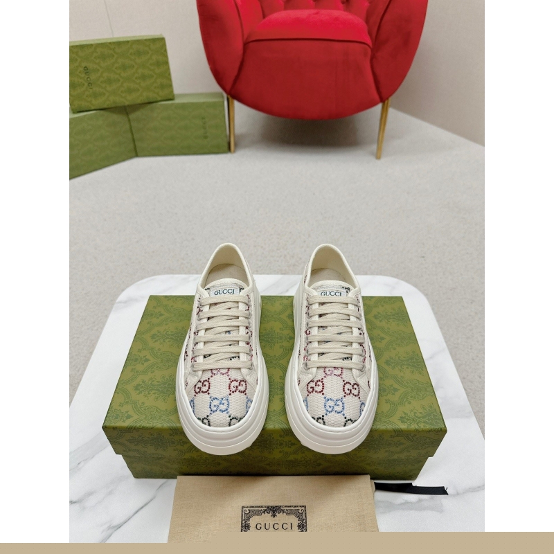 G*u*i casual shoes
